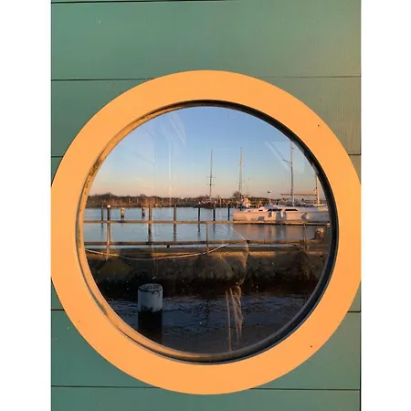 Πλωτό κατάλυμα Hausboot Fehmarnsund *
