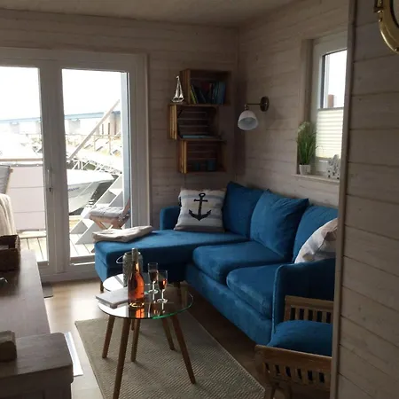 Hausboot Fehmarnsund Πλωτό κατάλυμα