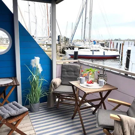 Πλωτό κατάλυμα Hausboot Fehmarnsund *
